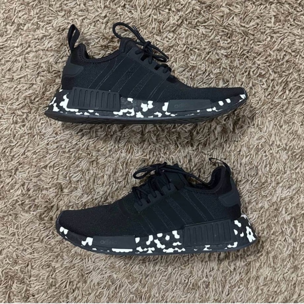 Adidas NMD R1’s